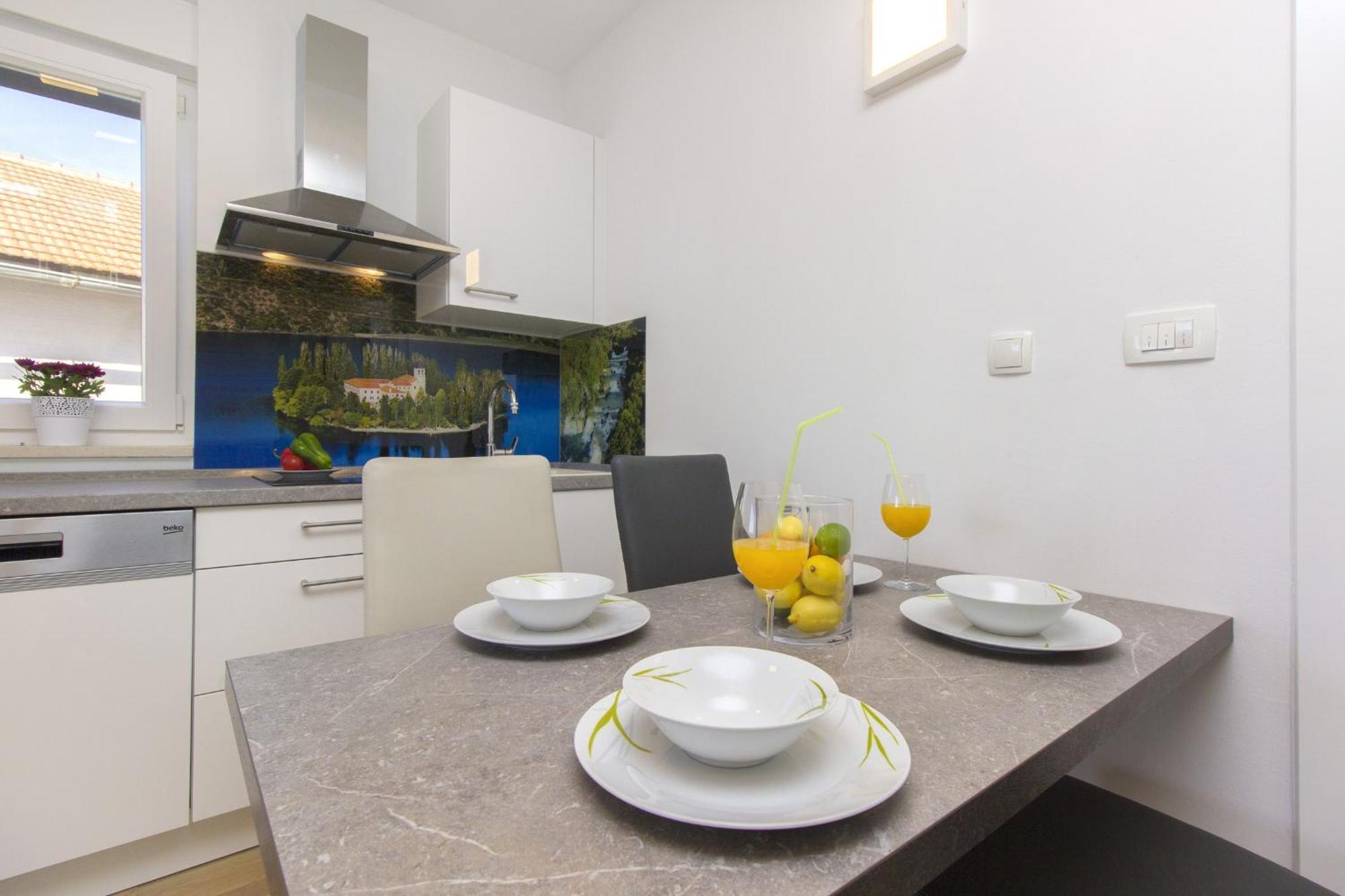 Apartments Luka ヴォディツェ 部屋 写真