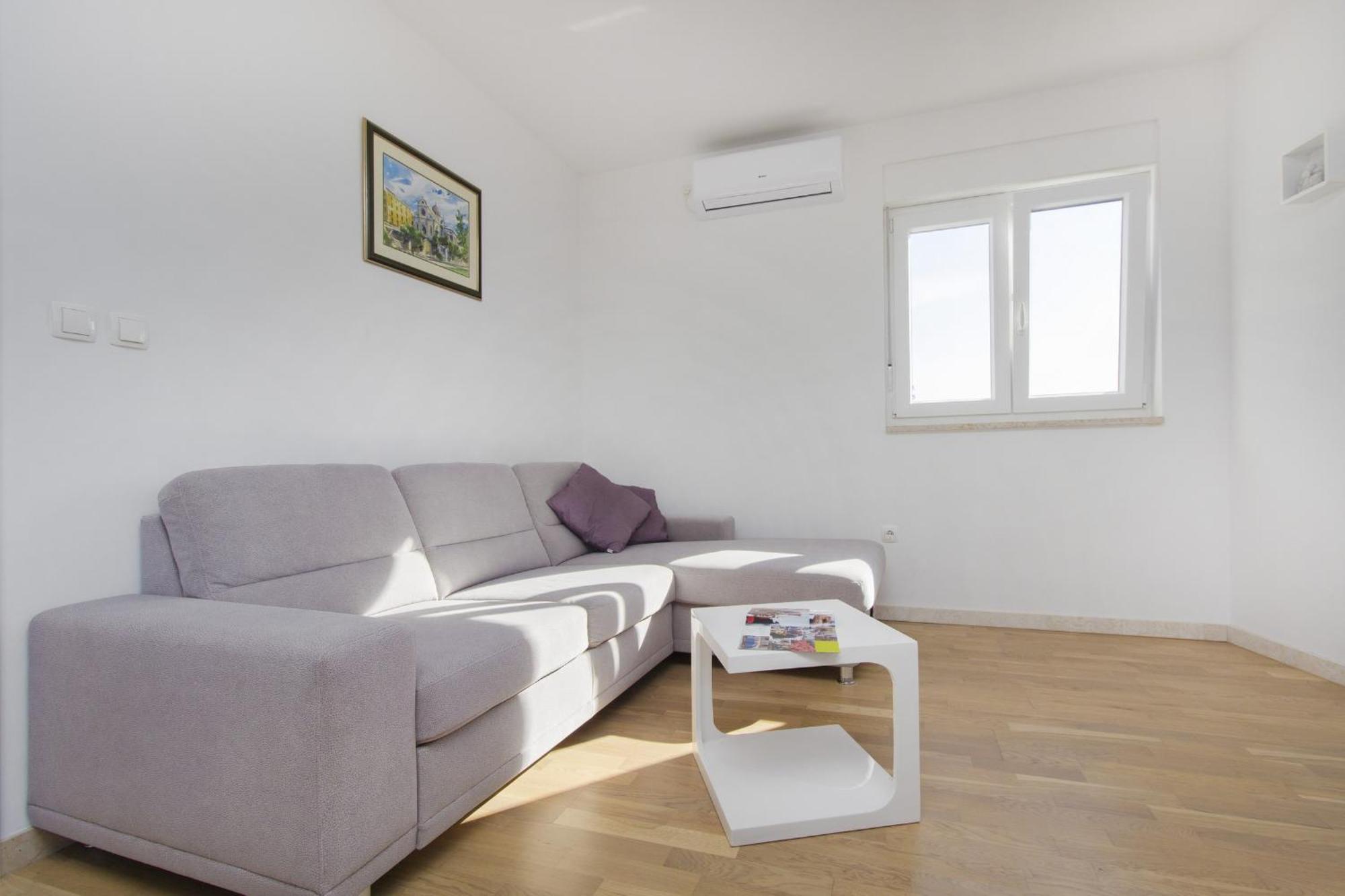 Apartments Luka ヴォディツェ 部屋 写真
